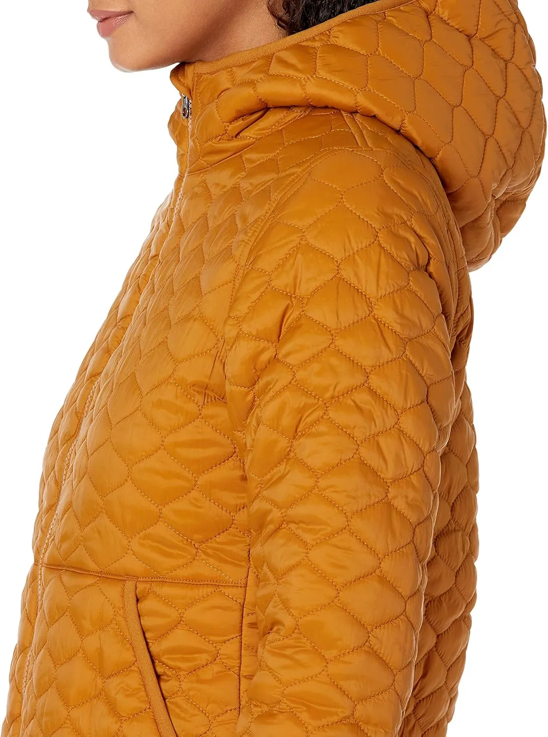 Amazon Essentials Women's Lightweight Quilted Full-Zip Water-Resistant Sherpa-Lined Hooded Puffer Jacket