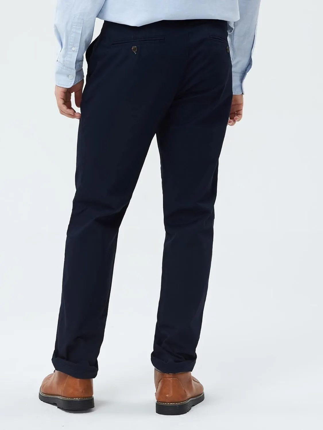 GAP Men's Essential Straight Fit Khaki Chino Pants