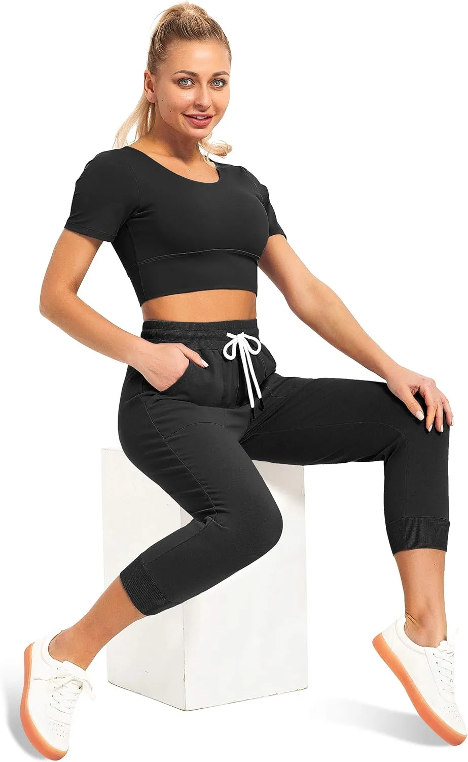 SPECIALMAGIC Women's Sweatpants Capri Pants Cropped Jogger Running Pants Lounge Loose Fit Drawstring Waist with Side Pockets